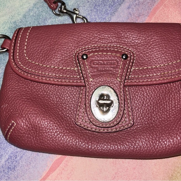 Coach Legacy Pebbled Leather Flap Wristlet Mauve Rose Zippered Pocket - Picture 2 of 7